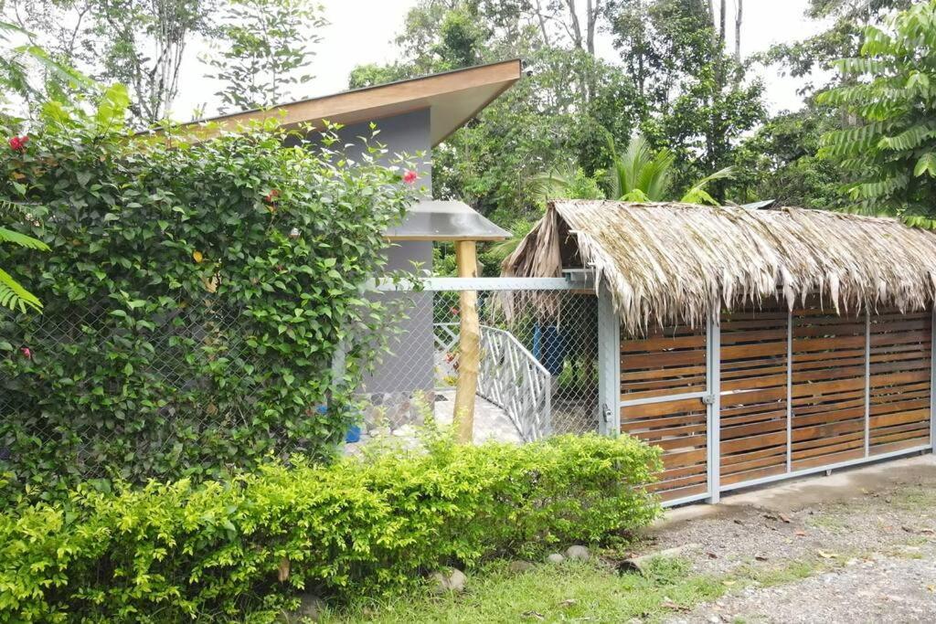 Casa Noil, Beautiful Eco House Near The Beach! Apartment Puerto Viejo de Talamanca Екстериор снимка